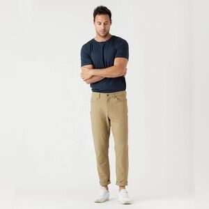 33x26 OLIVERS KHAKI TAN PASSAGE PANTS travel athleisure nylon spandex men’s